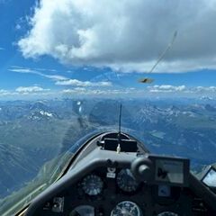Flugwegposition um 13:04:46: Aufgenommen in der Nähe von Albula, Schweiz in 3667 Meter